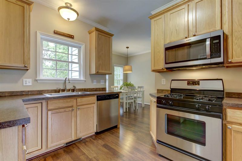 107 Grassy Ridge Ct, Apex, NC 27502