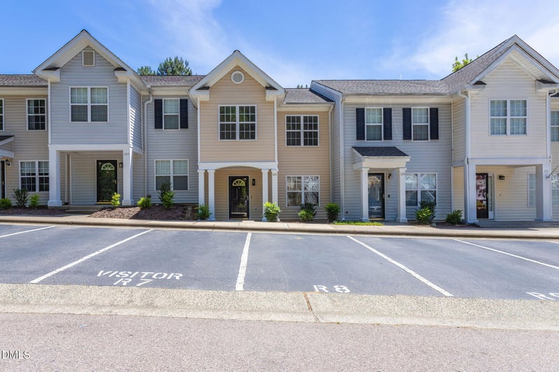 107 Harbor Haven Dr, Apex, NC 27502