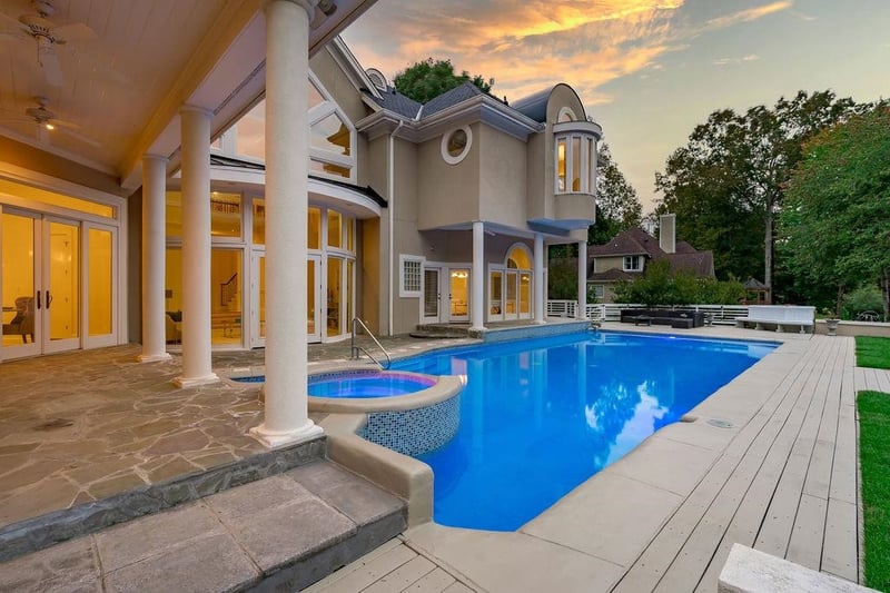 107 Headlands Ln, Cary, NC 27518