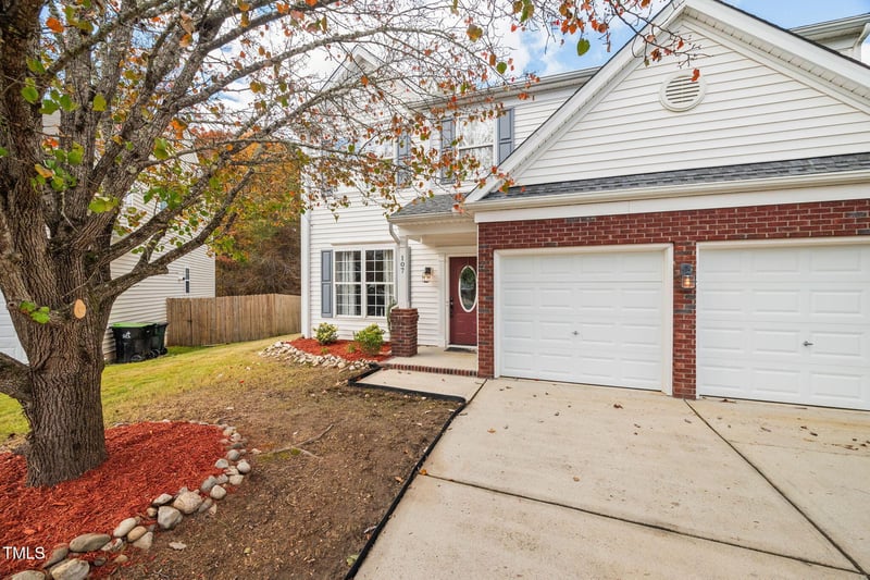 107 Hearthside Ct, Apex, NC 27502