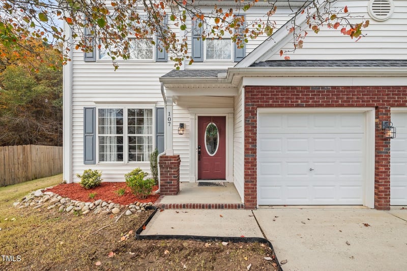 107 Hearthside Ct, Apex, NC 27502