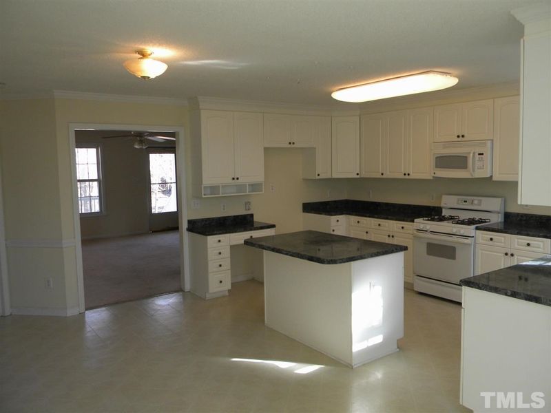 107 Holder Cir, Clayton, NC 27527