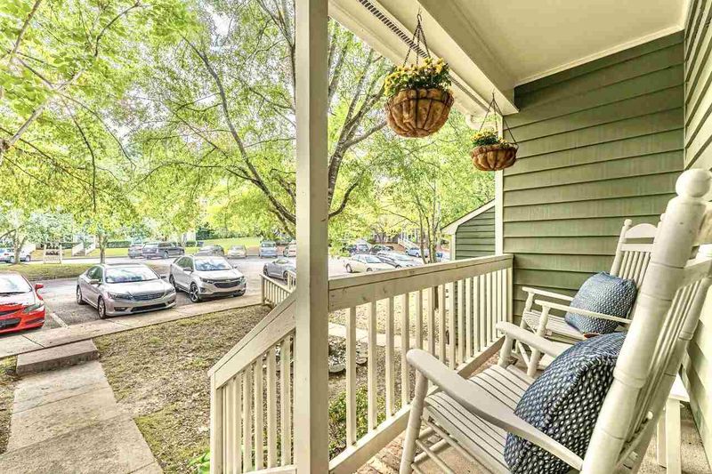 107 Hollow Oak Dr, Durham, NC 27713