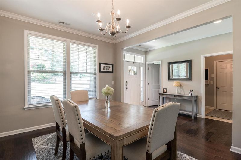 107 Holyoke Ct, Raleigh, NC 27603