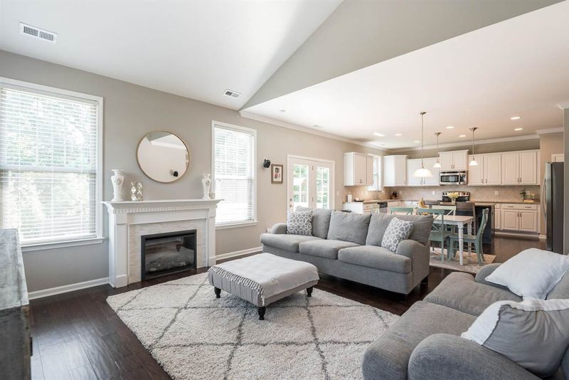 107 Holyoke Ct, Raleigh, NC 27603