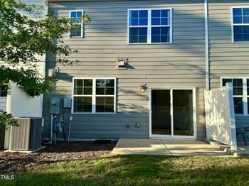 107 Hunston Dr, Holly Springs, NC 27540