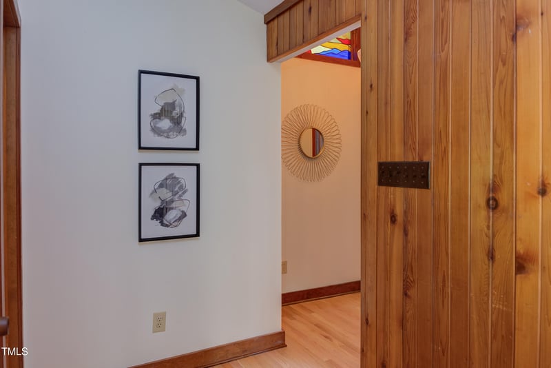 107 Hunter Hill Rd, Chapel Hill, NC 27516