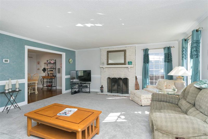 107 Joel Ct, Cary, NC 27513