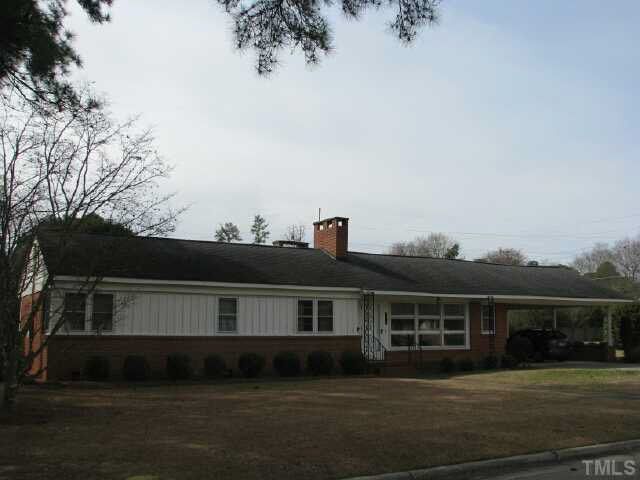 107 Jones Dr, Dunn, NC 28334