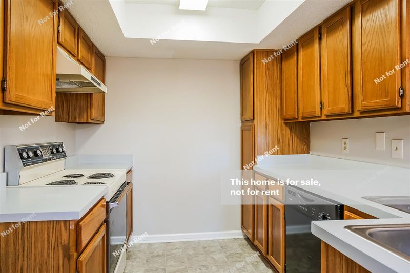 107 Killam Ct #LA, Cary, NC 27513