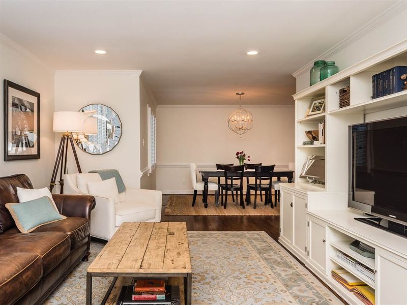 107 Kinnaird Ln, Cary, NC 27511