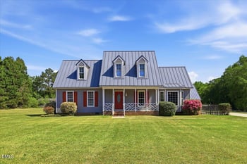 107 Lakeside Dr, Selma, NC 27576