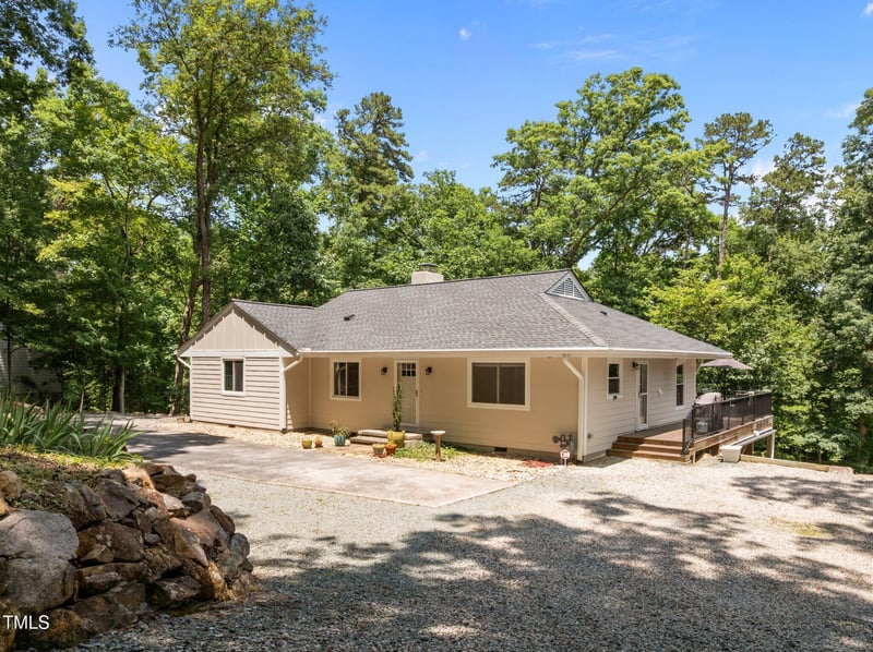 107 Ledge Ln, Chapel Hill, NC 27514