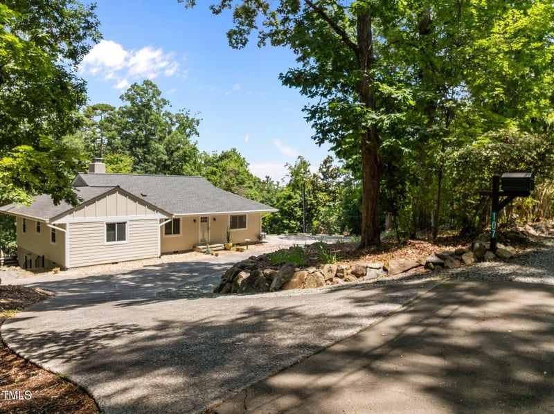 107 Ledge Ln, Chapel Hill, NC 27514