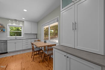 107 Ledge Ln, Chapel Hill, NC 27514