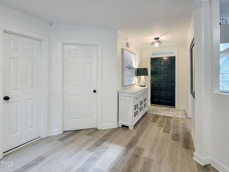 107 Long Shadow Ln, Cary, NC 27518