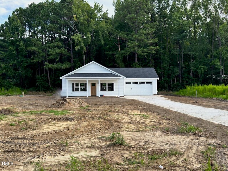107 Lynn Ln, Selma, NC 27576