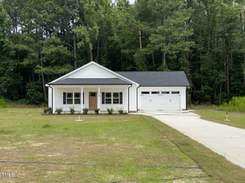 107 Lynn Ln, Selma, NC 27576