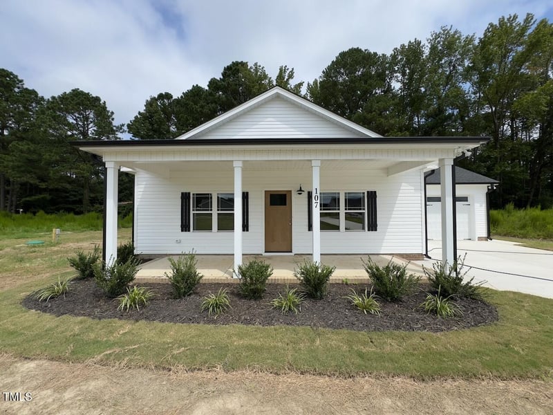 107 Lynn Ln, Selma, NC 27576