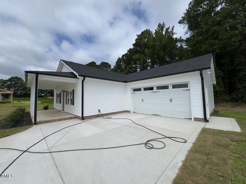 107 Lynn Ln, Selma, NC 27576