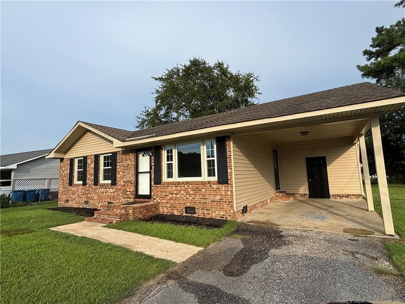 107 Mars Dr, Dunn, NC 28334