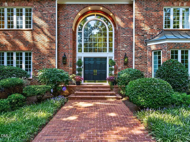 107 Marseille Pl, Cary, NC 27511