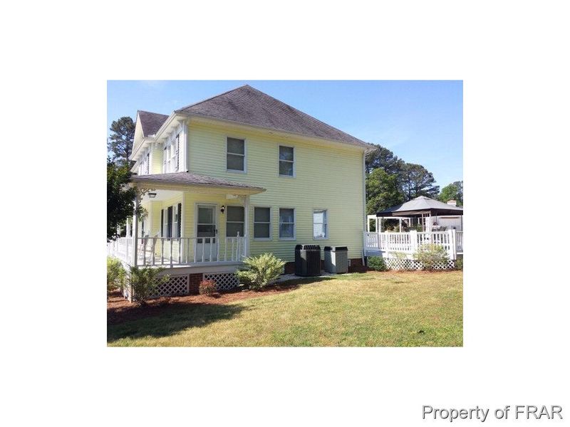107 Mcleod Dr, Sanford, NC 27330