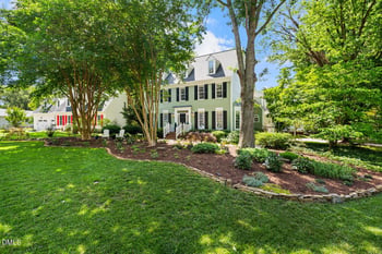 107 Meadowglades Ln, Cary, NC 27518