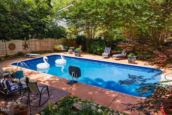 107 Meadowglades Ln, Cary, NC 27518