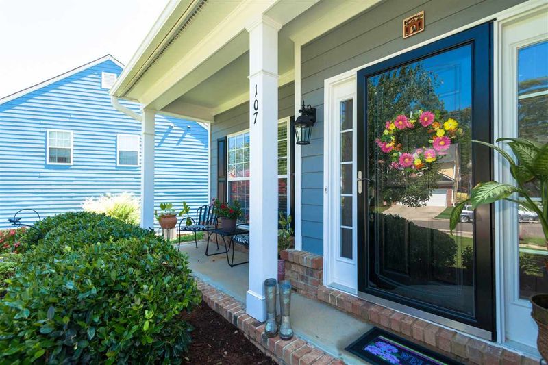 107 Minnifer Ct, Apex, NC 27539
