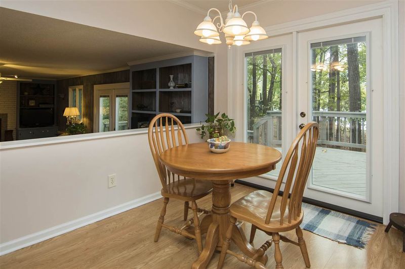 107 Mockingbird Ln, Cary, NC 27511
