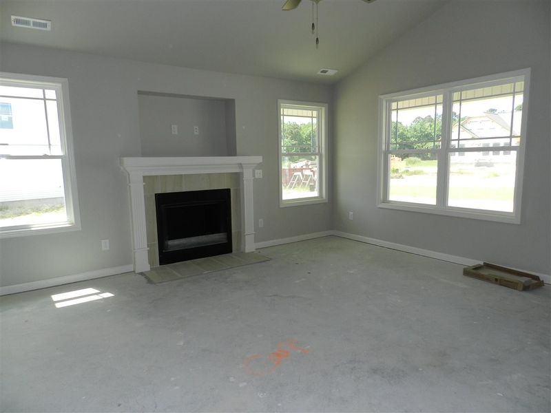 107 Monaghan Ct, Selma, NC 27576