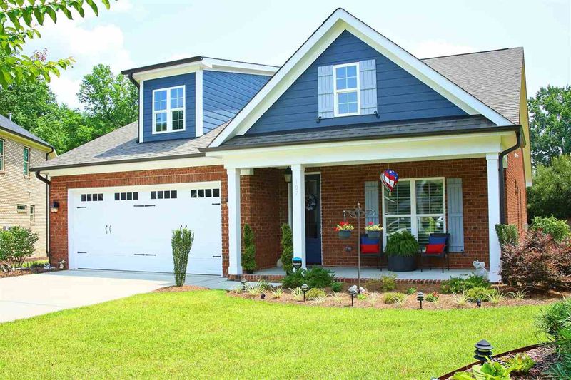 107 Moss Creek Pl, Fuquay Varina, NC 27526