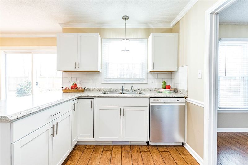 107 Muses Ct, Cary, NC 27513
