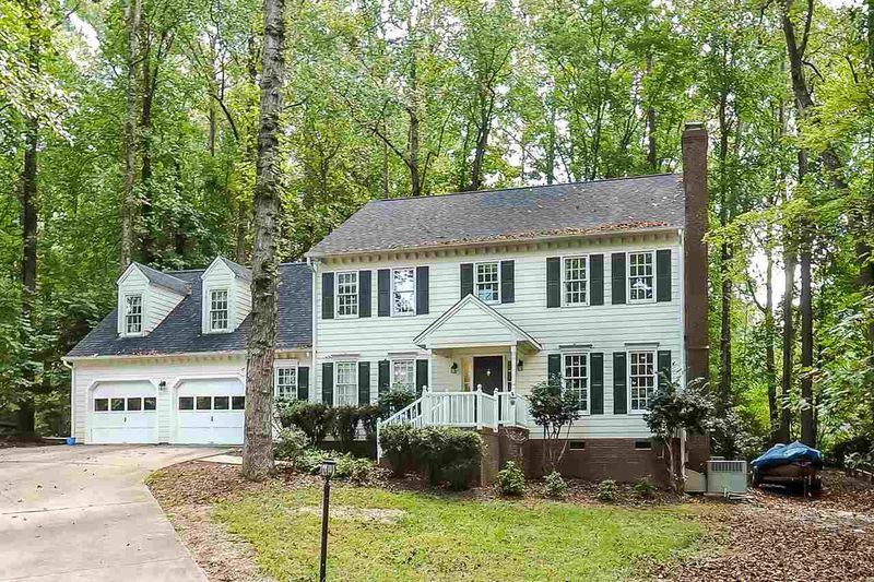 107 Normandale Dr, Cary, NC 27513