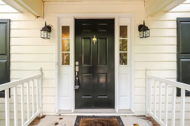 107 Normandale Dr, Cary, NC 27513
