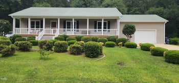 107 Oak Park Dr, Benson, NC 27504