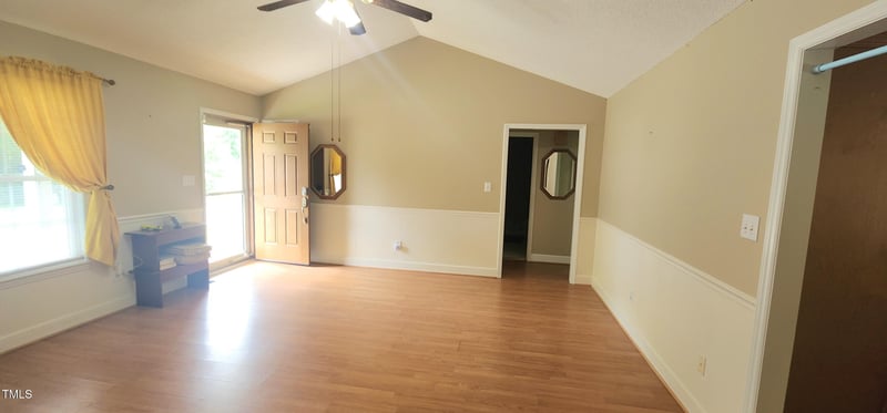 107 Oak Park Dr, Benson, NC 27504