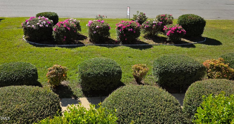 107 Oak Park Dr, Benson, NC 27504