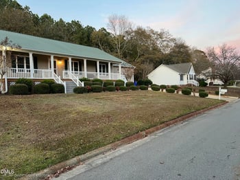 107 Oak Park Dr, Benson, NC 27504