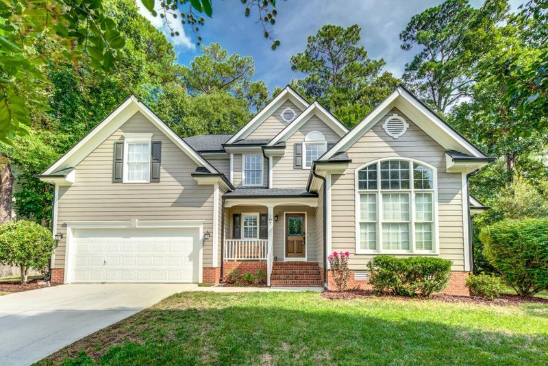 107 Olde Tree Dr, Cary, NC 27518