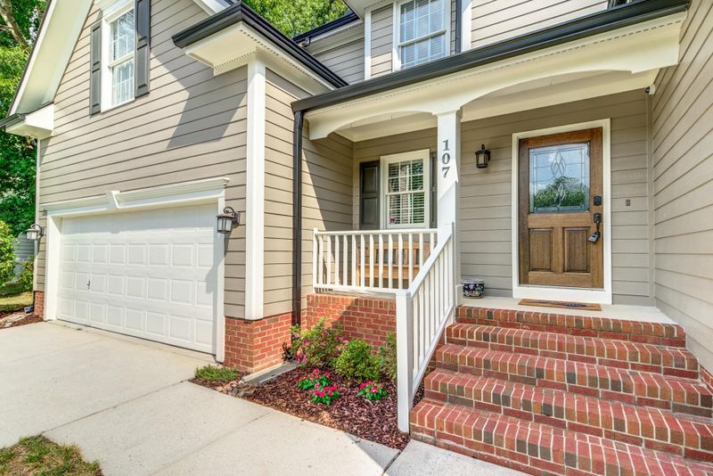 107 Olde Tree Dr, Cary, NC 27518