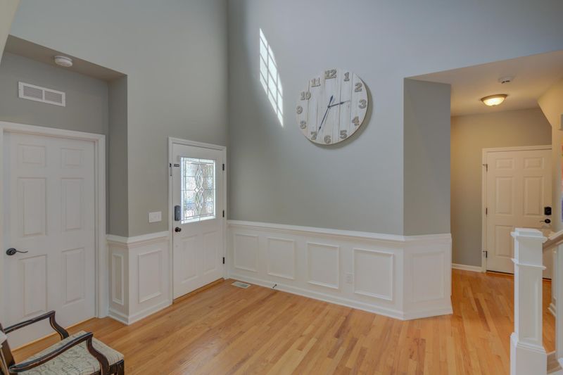 107 Olde Tree Dr, Cary, NC 27518