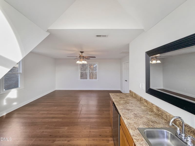 107 Paisley Ct, Archer Lodge, NC 27527