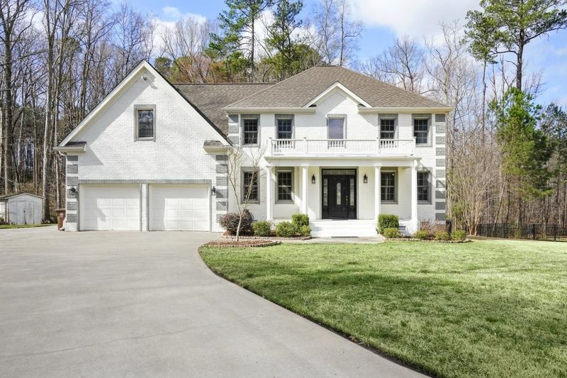 107 Panoramic Ct, Cary, NC 27519