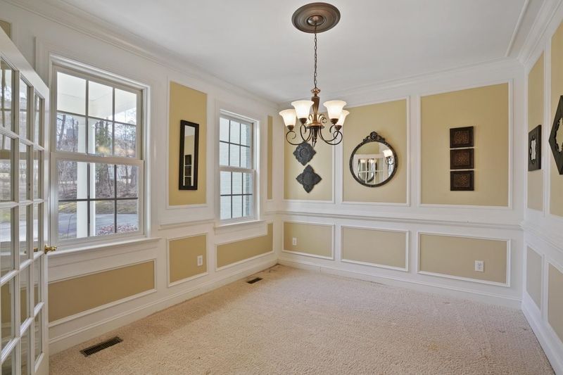 107 Panoramic Ct, Cary, NC 27519