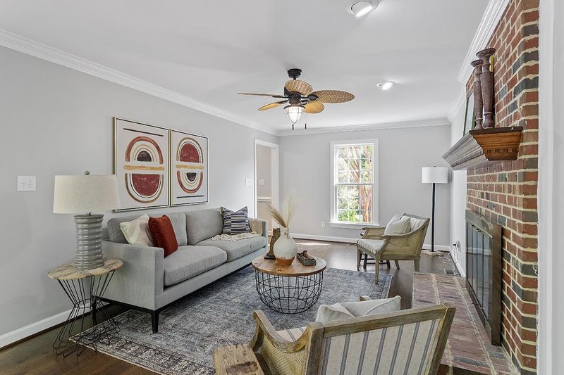 107 Parkcanyon Ln, Cary, NC 27519