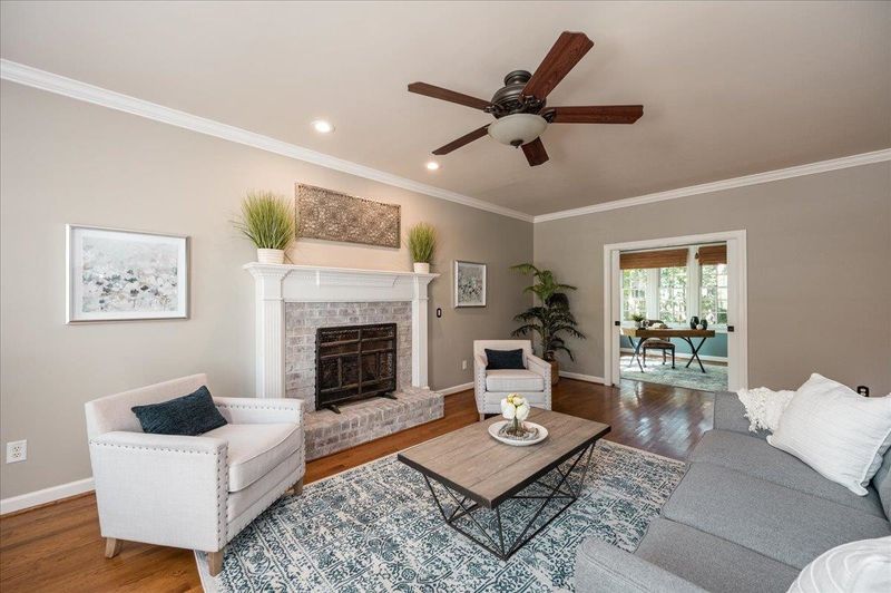 107 Parkgate Dr, Cary, NC 27519
