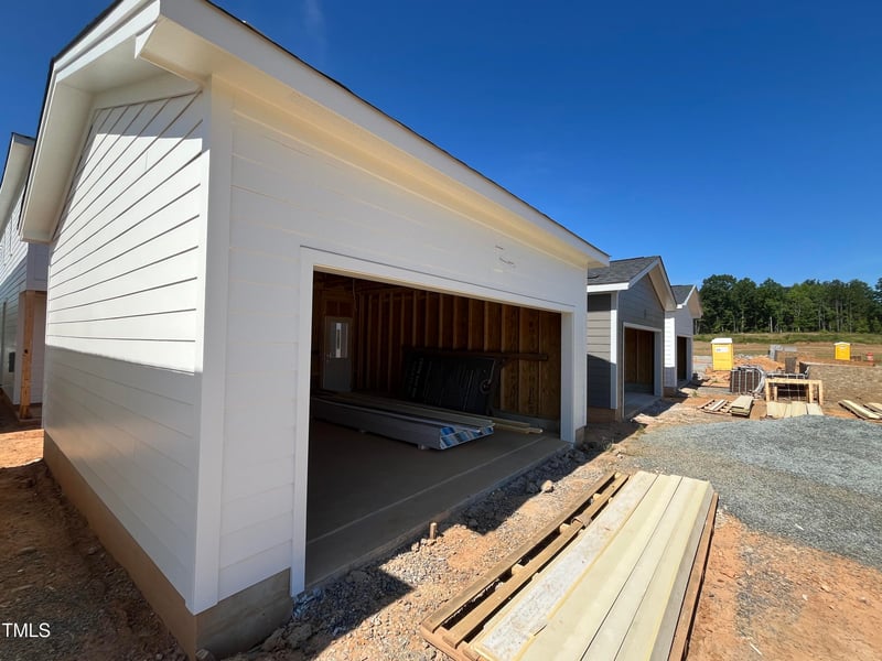107 Parkland Dr, Pittsboro, NC 27312