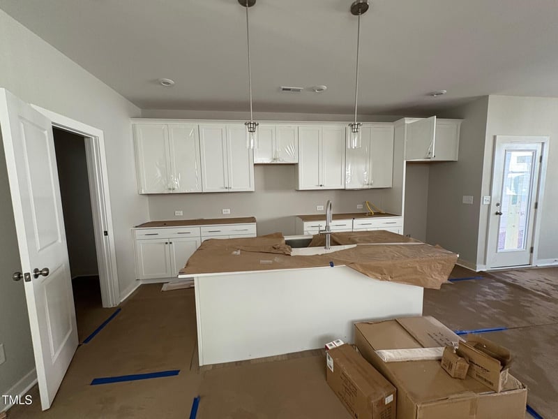 107 Parkland Dr, Pittsboro, NC 27312